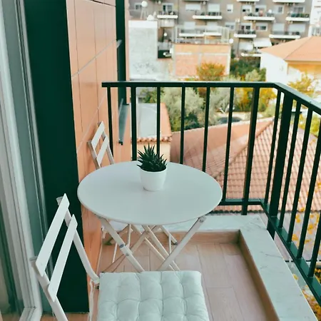 Frensi'S Apartment 티라나